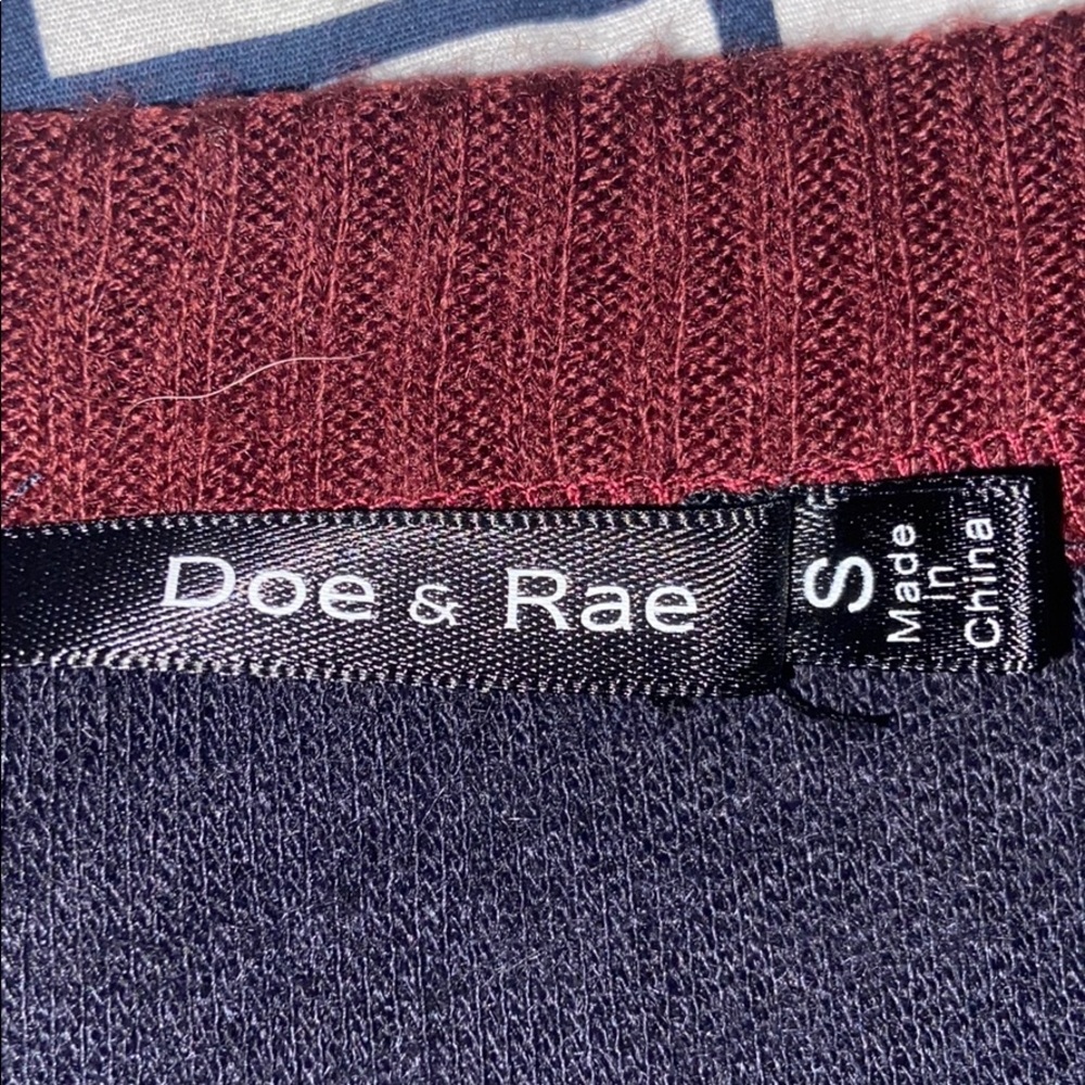 Doe & Rae sweater - Picture 2 of 3